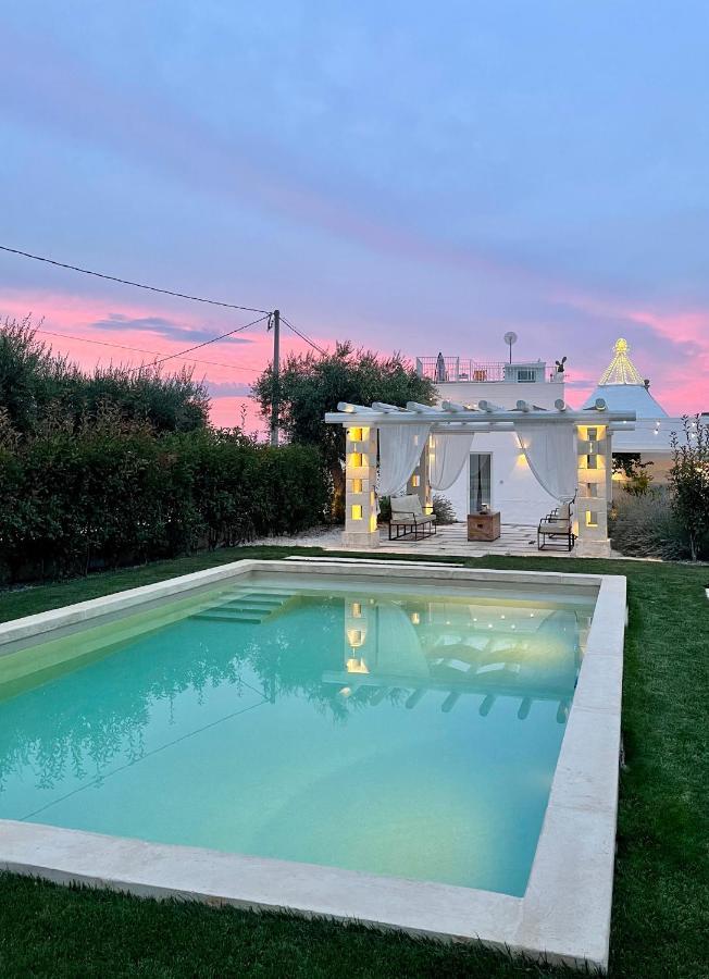 Trullo San Vincenzo Con Piscina Hotel Монополи Екстериор снимка